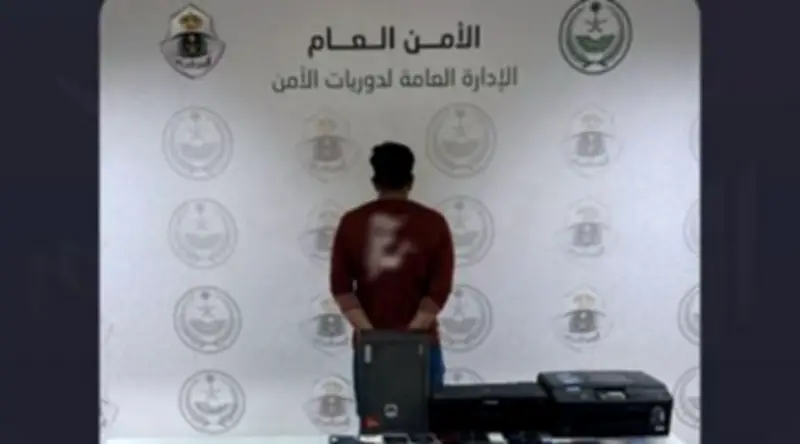 القبض على مواطن في الرياض لسرقته مركبة واستخدامها في حوادث جنائية