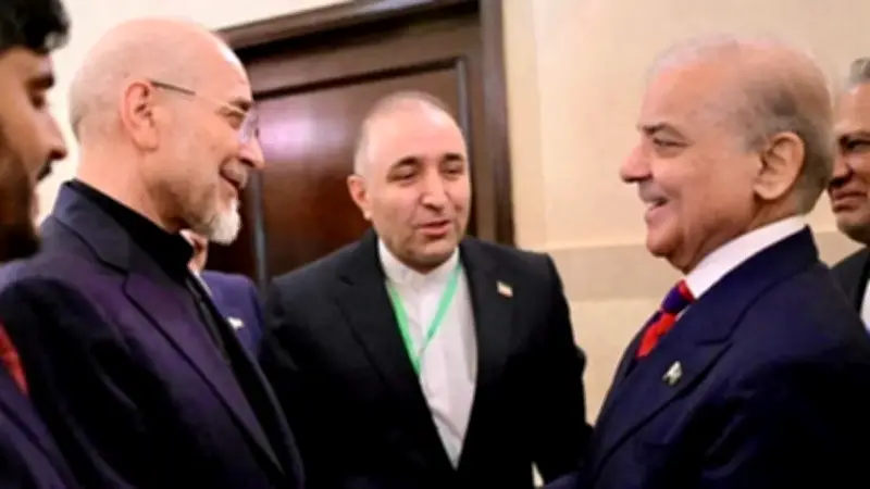 مصدر باكستاني: أمريكا وإيران ترفضان العودة للحرب.. وروسيا تعرض الوساطة