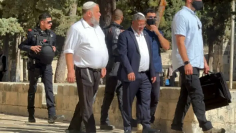 وزير إسرائيلي متطرف يقتحم ساحة المسجد الأقصى مجدداً وسط إجراءات أمنية مشددة