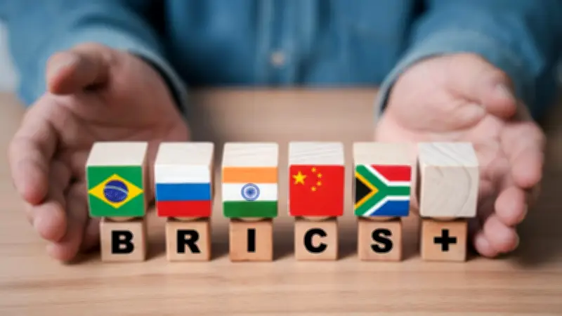 تعددية الأقطاب دون إذن: كيف أصبحت بريكس البديل الاستراتيجي للعالم العربي