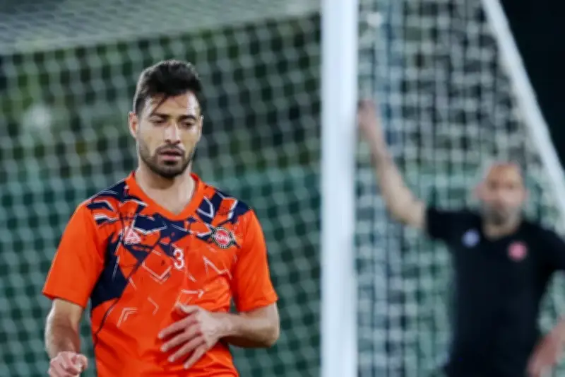 بعثة نادي تراكتور الإيراني تصل جدة استعداداً لمواجهة شباب الأهلي في دوري أبطال آسيا