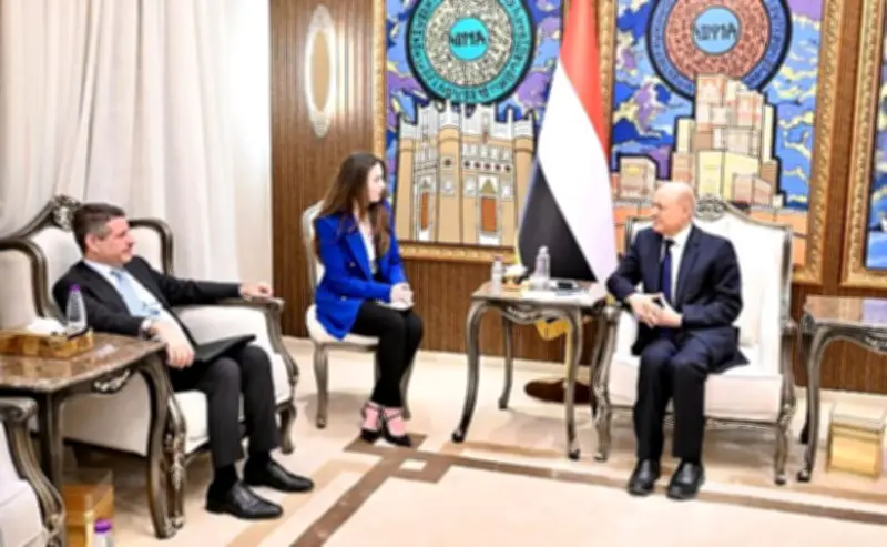 اليمن والولايات المتحدة تبحثان تعزيز التعاون الثنائي ومواجهة التهديدات الأمنية المشتركة