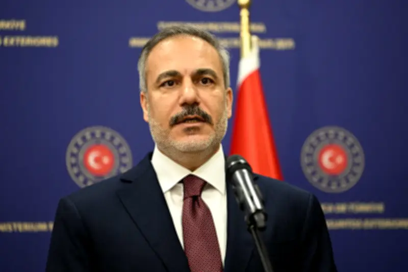 وزير الخارجية التركي هاكان فيدان: لا دولة تريد الحرب ضد إيران ونرفض رسوم عبور هرمز