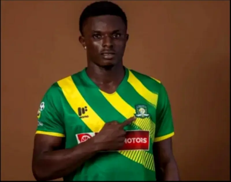 لاعب غاني يُقتل في هجوم مسلح على حافلة فريقه.. رابطة الكرة تعلن الحداد