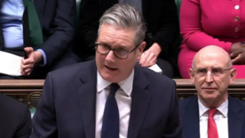 رئيس الوزراء البريطاني ستارمر ينتقد إسرائيل وترامب ويدعو لضم لبنان لوقف إطلاق النار في إحاطة برلمانية