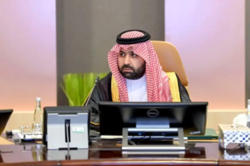 أمير جازان يترأس اجتماع اللجنة العليا للتوطين لتعزيز مشاركة الكوادر الوطنية في سوق العمل