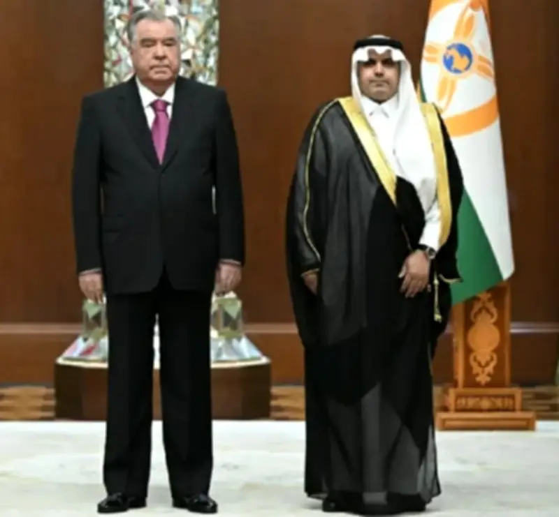 السفير خالد الشمراني يقدم أوراق اعتماده سفيراً فوق العادة للمملكة لدى طاجيكستان