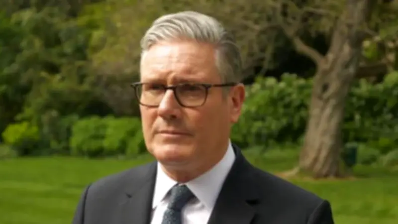 ستارمر يواجه ضغوطاً متجددة للاستقالة بعد تعيين ماندلسون سفيراً في واشنطن