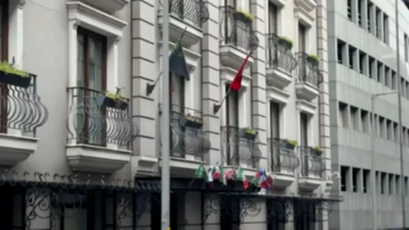 التحقيقات مستمرة في وفاة سائح سعودي بفندق في إسطنبول بسبب تسمم غذائي مشتبه به