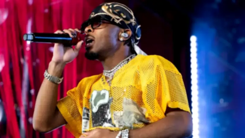 وشم متطابق يقود للقبض على مغني أمريكي متهم بقتل مراهقة في قضية غامضة