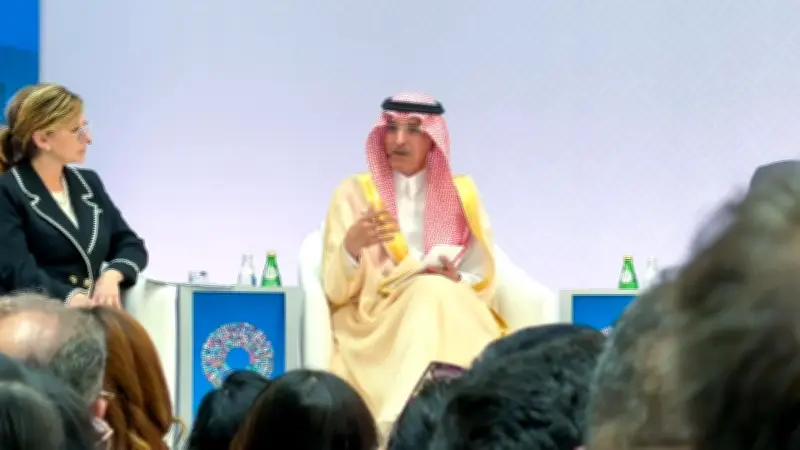 وزير المالية الجدعان يؤكد متانة الاقتصاد السعودي واستدامة نموه في اجتماع مجموعة العشرين بواشنطن
