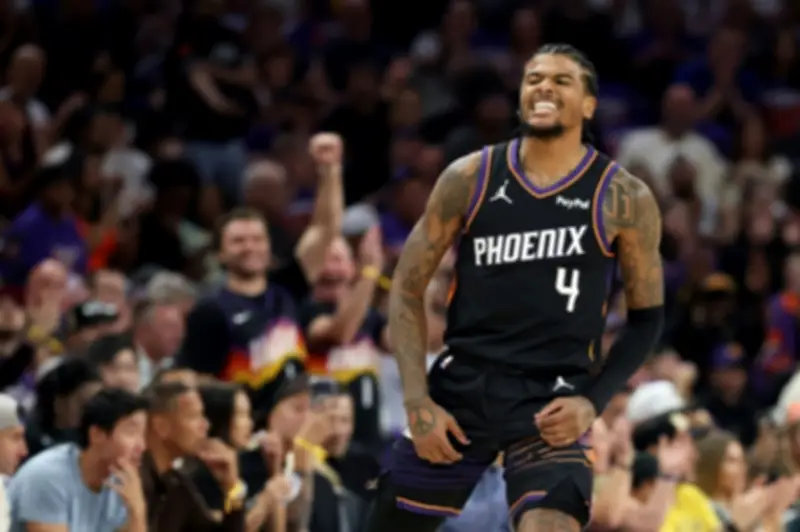 صنز ينهي حلم ووريرز وكوري.. وماجيك يتأهل إلى البلاي أوف