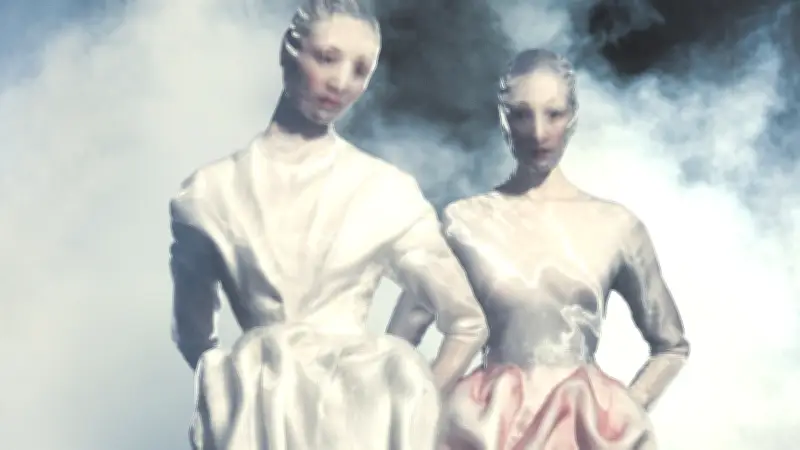 دار مارجيلا تطلق مشروعها الفني "Folders" في أربع مدن صينية من شنغهاي