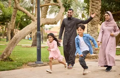 السعودية تقفز 15 مرتبة في مؤشر السعادة العالمي 2025