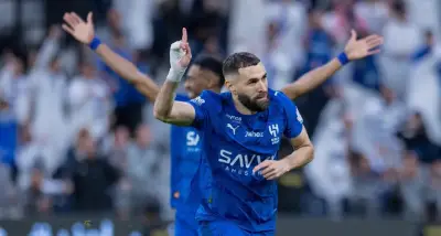 هاتريك بنزيما يقود الهلال لانتصار ساحق 6-0 ويبقيه في سباق الدوري السعودي