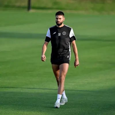 جماهير الشباب تتطلع لهدف حاسم من كاراسكو في النهائي لتحقيق الرقم القياسي