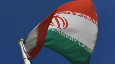 من يقدر على حسم الأوضاع في إيران لصالح الأمن والسلام العالمي؟