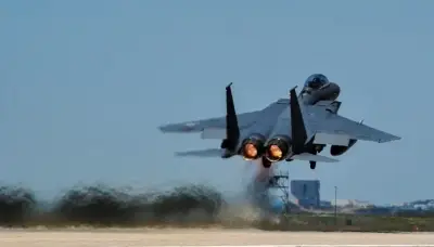 تصادم مقاتلتين في كوريا الجنوبية بسبب التصوير الذاتي للطيارين