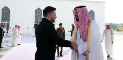 الرئيس الأوكراني زيلينسكي يغادر جدة بعد زيارة للمملكة