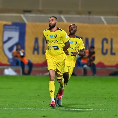 الحزم يخطف فوزاً قاتلاً على الرياض بهدفين في الدوري السعودي