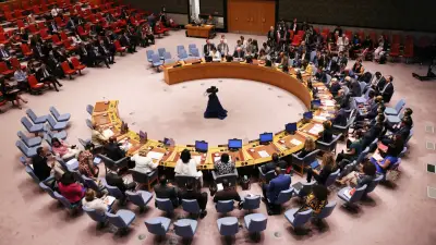 مجلس الأمن يطالب بفتح هرمز فوراً وواشنطن تهدد بعقوبات واسعة على إيران