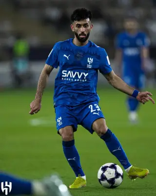 سلطان مندش يطمح لتحقيق الدوري والكأس مع الهلال بدعم جماهيري