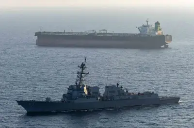 إيران تهدد بعملية عسكرية غير مسبوقة ردًا على الحصار البحري الأمريكي