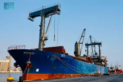 ميناء جازان يصدر أول شحنة أسمنت مكيس لدعم الصادرات الوطنية