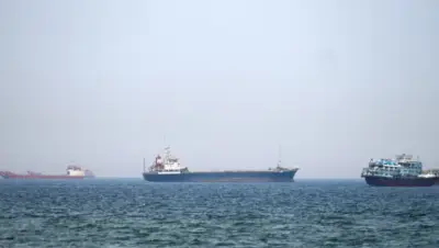 واشنطن تسعى لتشكيل تحالف دولي لإعادة فتح مضيق هرمز