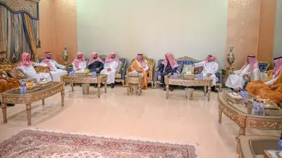 أمير منطقة حائل يؤدي واجب العزاء لأسرة البليهد في وفاة عبدالرحمن البليهد