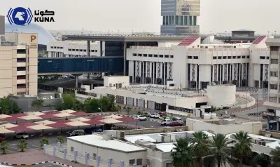 طائرة مسيرة إيرانية تستهدف مجمع الوزارات الكويتي وتتسبب في أضرار مادية جسيمة