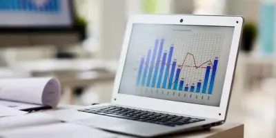 مصر تبدأ تطبيق نظام العمل عن بعد ليوم أسبوعياً لمدة شهر لترشيد الطاقة