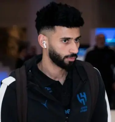 سلطان مندش يواصل تأهيله في صالة اللياقة استعداداً للعودة مع الهلال