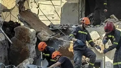 طهران تهدد بالرد العسكري وإغلاق هرمز بعد عملية 