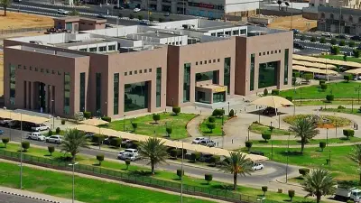 أمانة تبوك تضبط مستودعاً لتخزين أغذية منتهية الصلاحية وتلاعب بالتواريخ