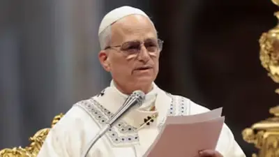 البابا ليو الرابع عشر يبدأ زيارة تاريخية للجزائر في أول جولة أفريقية له