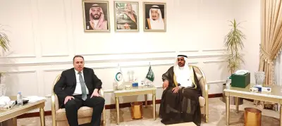 مندوب السعودية لدى التعاون الإسلامي يستعرض مع الأمين المساعد الجديد دعم فلسطين والقدس