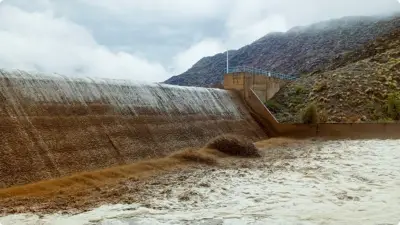 ارتفاع مناسيب السدود إلى حدود المفيض بعد الأمطار الغزيرة وتصريف السيول وفق الخطط التشغيلية