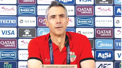 سوزا يثني على أداء شباب الأهلي الإماراتي بعد الفوز على بوريرام يونايتد في دوري أبطال آسيا