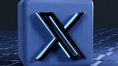 منصة «X» تطلق تطبيق «X Chat» للمراسلة والمكالمات في خطوة نحو التحول إلى تطبيق شامل