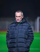 دونيس يتابع لاعبي الأخضر في دوري روشن استعداداً لوديتي الإكوادور والسنغال