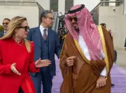 رئيسة وزراء إيطاليا جورجيا ميلوني تغادر جدة بعد زيارة رسمية