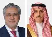وزير خارجية السعودية والأمين العام لوزارة الخارجية الباكستانية يناقشان التطورات الإقليمية في اتصال هاتفي