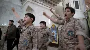 منظمات دولية تطالب إيران بوقف تجنيد الأطفال في أدوار عسكرية خطيرة