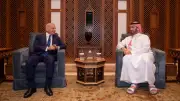 اتصال هاتفي بين ولي العهد السعودي ورئيس وزراء باكستان: إسلام آباد تؤكد وقوفها الكامل مع الرياض