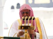 خطيب المسجد الحرام يحذر من فتنة الإشاعة ويؤكد على أهمية معرفة أسماء الله الحسنى