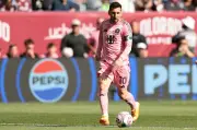 ميسي يهدي مدربه الجديد فوزاً دراماتيكياً في أولى مبارياته مع إنتر ميامي بالدوري الأميركي