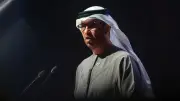 سلطان الجابر يحذر: الاقتصاد العالمي عند نقطة الانهيار بسبب تهديدات مضيق هرمز