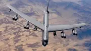 تحليق قاذفات B-52 الأمريكية فوق إيران للمرة الأولى يرفع مستوى التصعيد العسكري