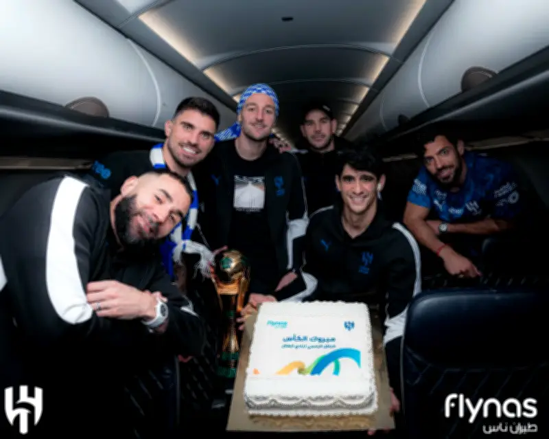 12 لاعباً يتذوقون الذهب مع الهلال لأول مرة
